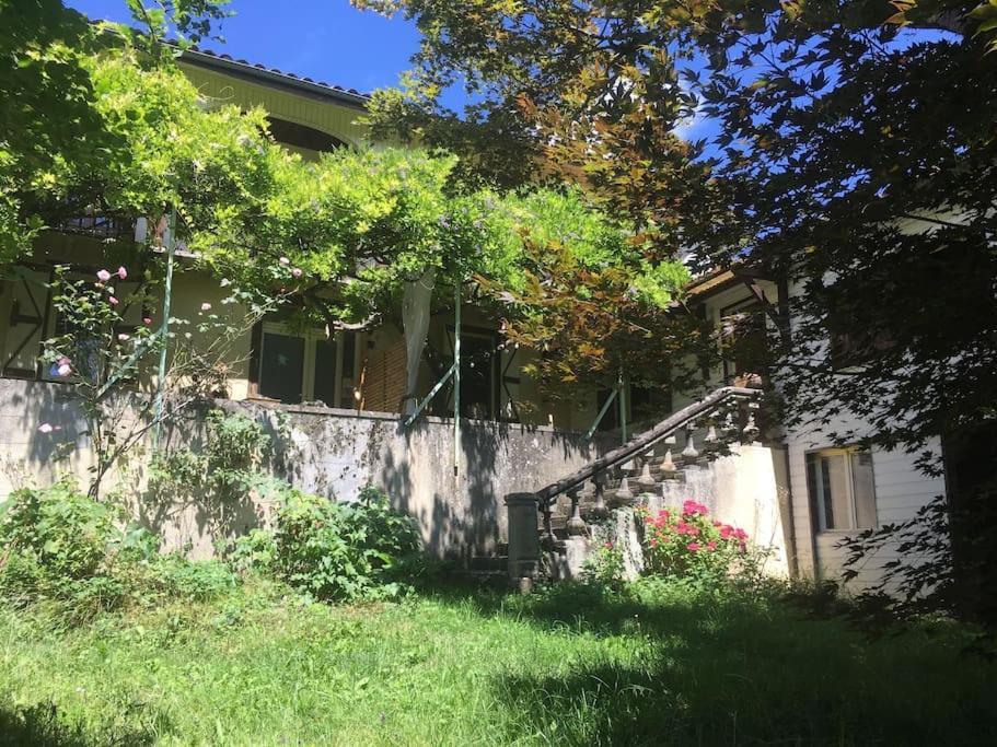 Lerable Pourpre De La Grotte Au Lion Villa Arbon Exteriör bild